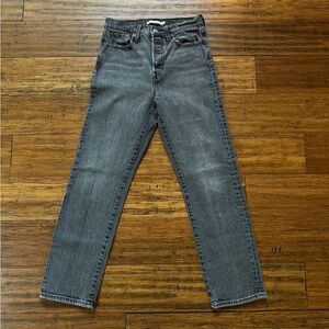 Levi’s Wedgie Straight in Washed Black